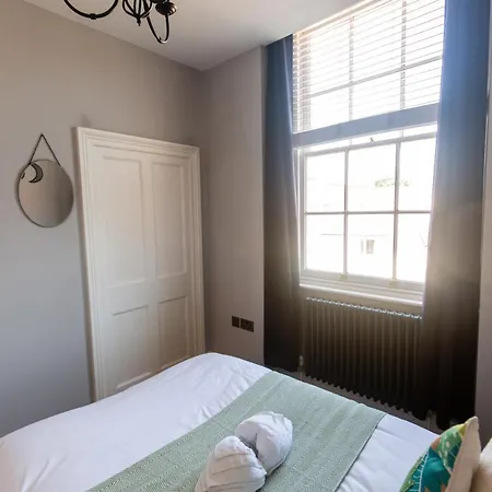 Boutique In Appartement *